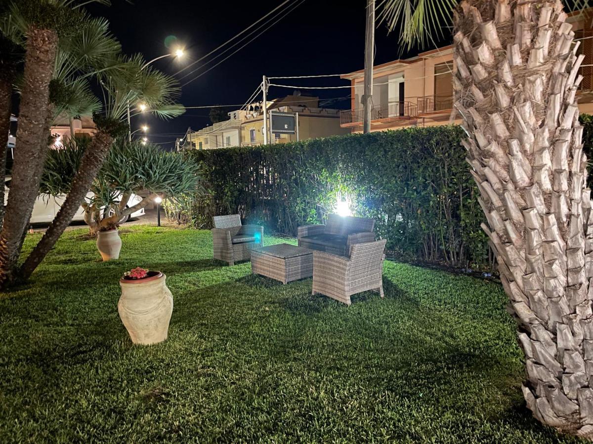 Casa Vacanze Geltrude Avola Exterior foto
